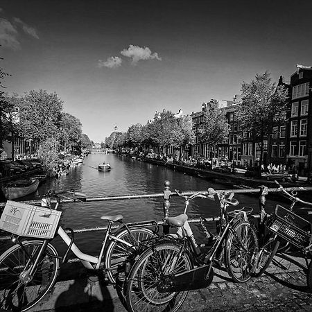 The Black Beauty Private Studio With Canal View From 1799 Amsterdam Exterior photo