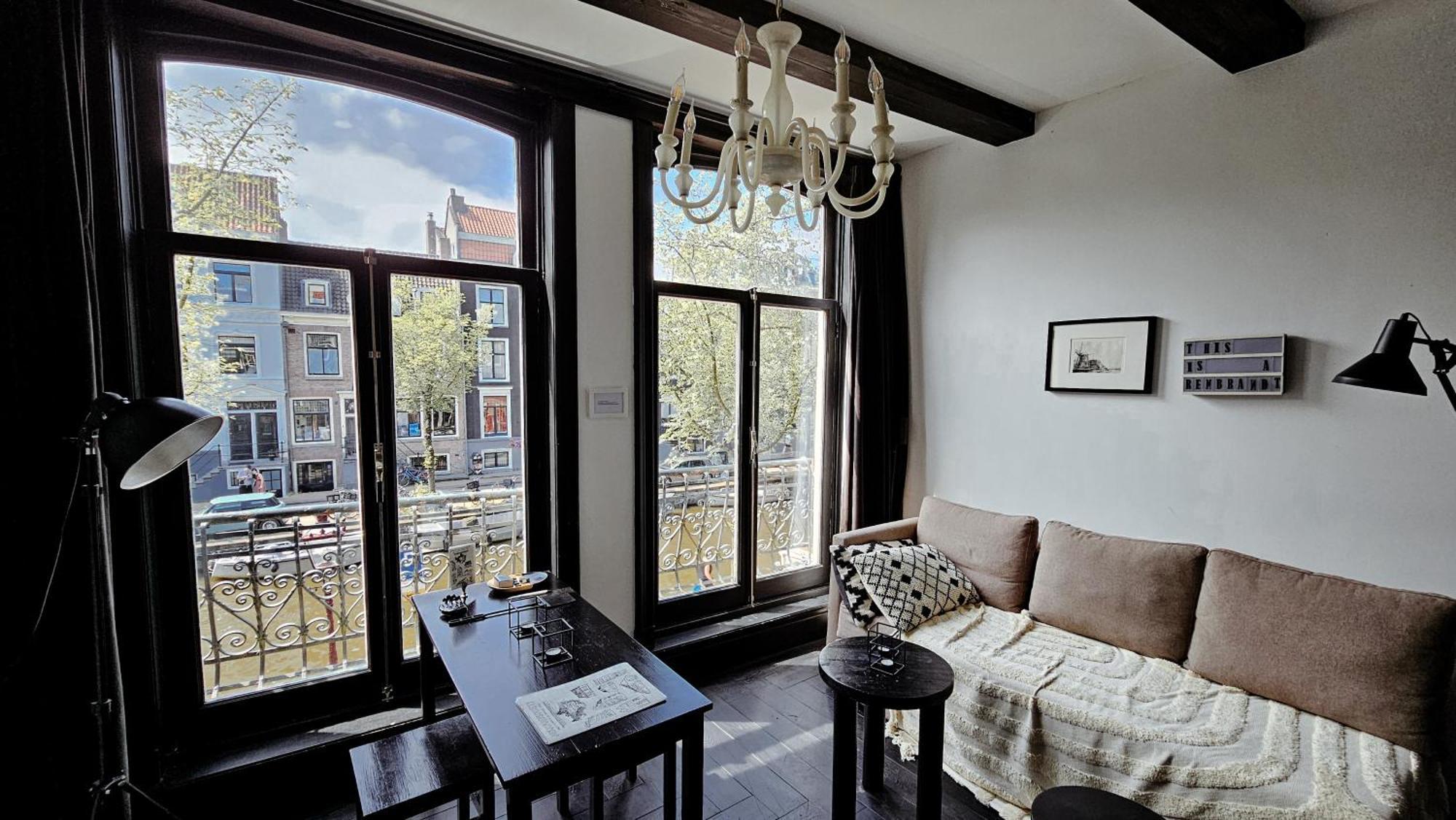 The Black Beauty Private Studio With Canal View From 1799 Amsterdam Exterior photo