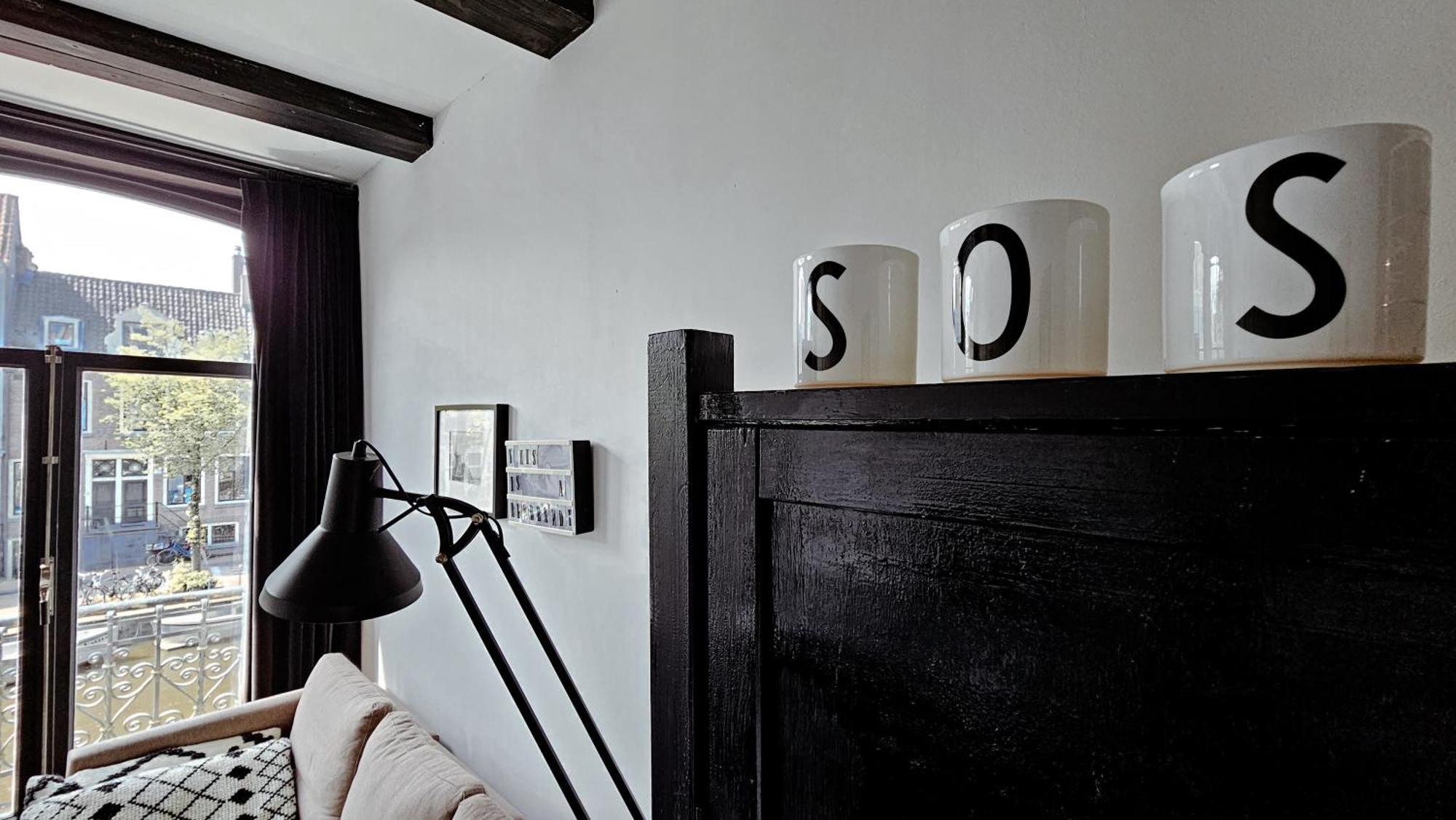 The Black Beauty Private Studio With Canal View From 1799 Amsterdam Exterior photo