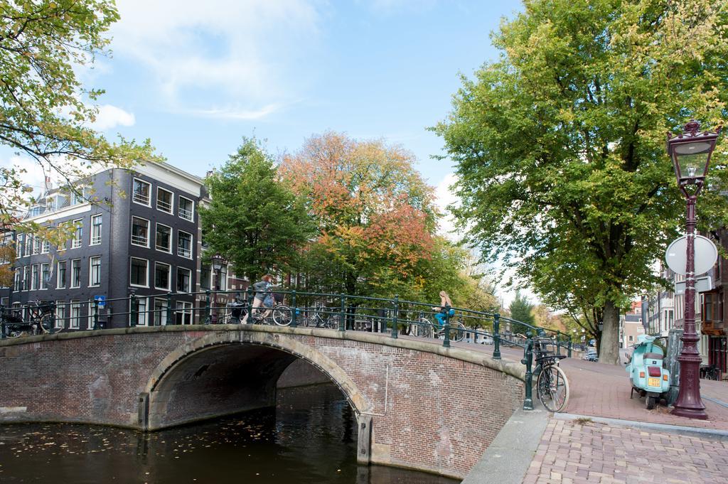 The Black Beauty Private Studio With Canal View From 1799 Amsterdam Exterior photo